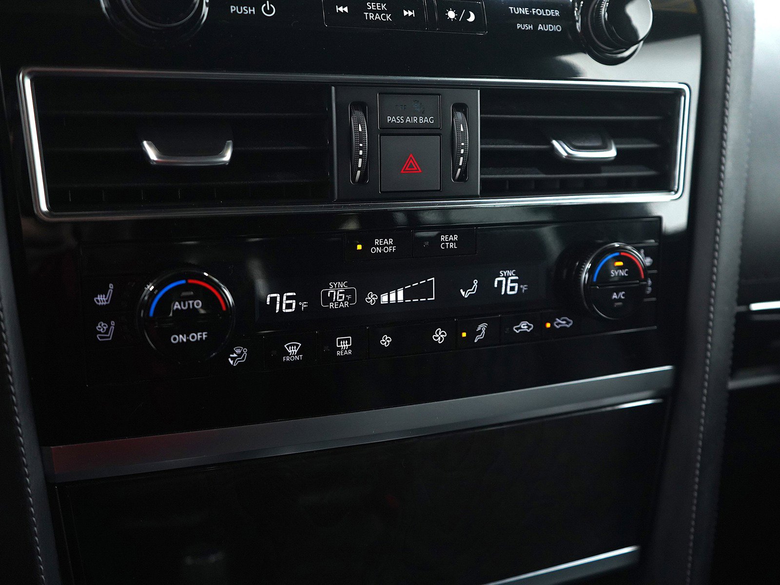 Used 2024 INFINITI QX80 Premium Select image 28