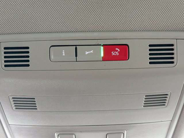Used 2023 Volkswagen Jetta SE FWD image 35
