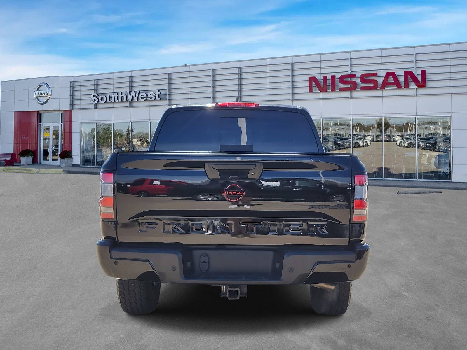 Certified 2024 Nissan Frontier PRO-4X w/ Pro Convenience Package image 7