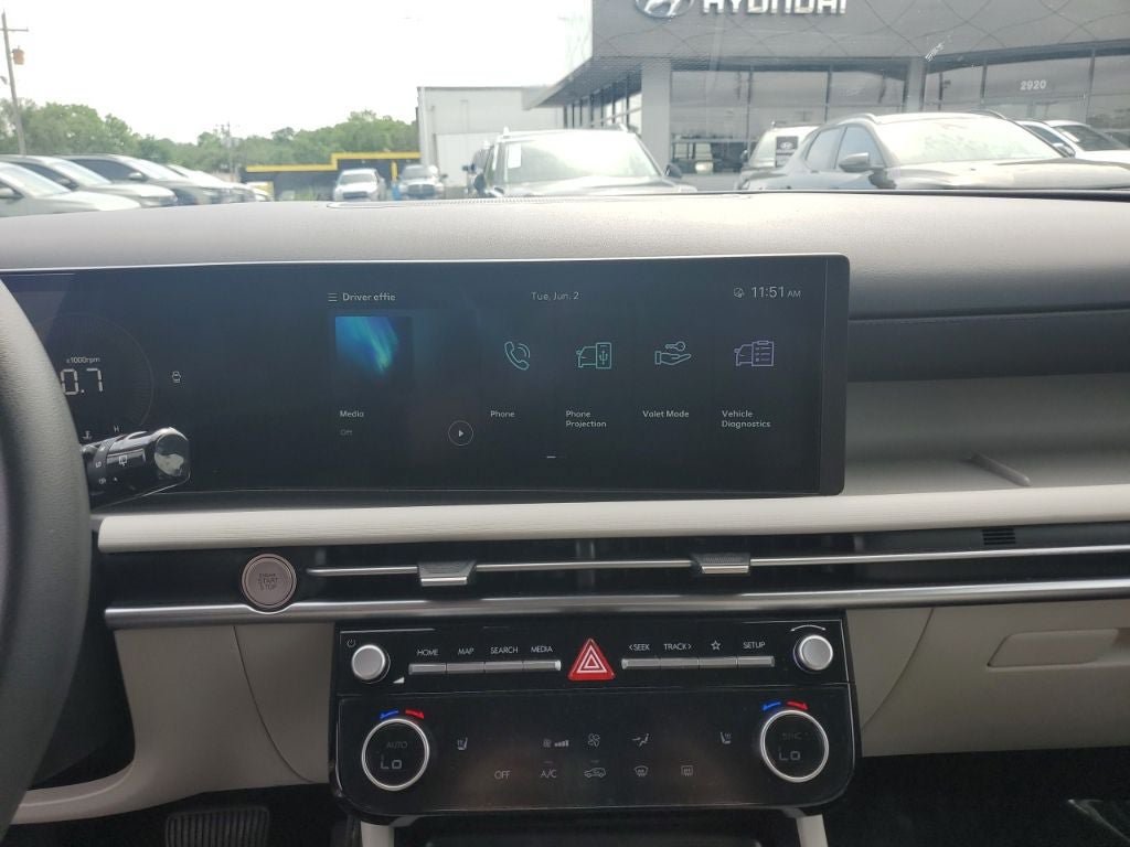 Used 2025 Hyundai Tucson SEL AWD/4WD image 28