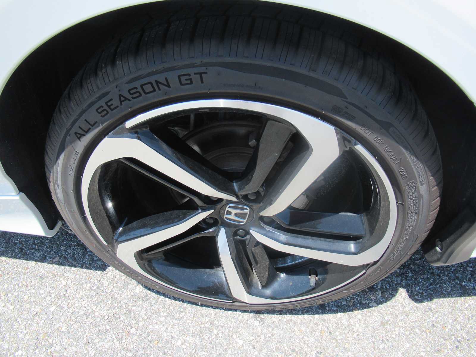 Used 2022 Honda Accord Sport image 10