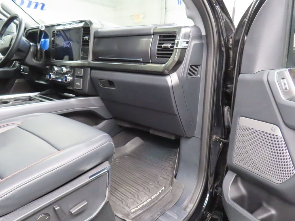 Used 2024 Ford F350 Lariat w/ Chrome Package image 37