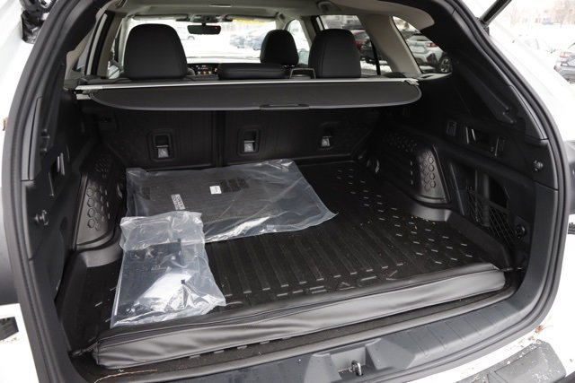 Certified 2025 Subaru Outback Onyx Edition image 5