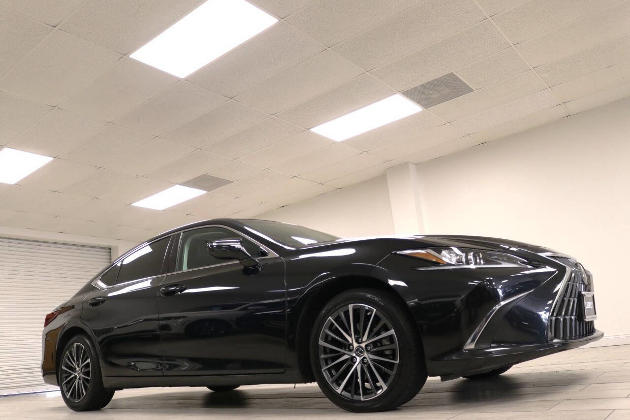 Used 2023 Lexus ES 350 w/ Premium Package image 8