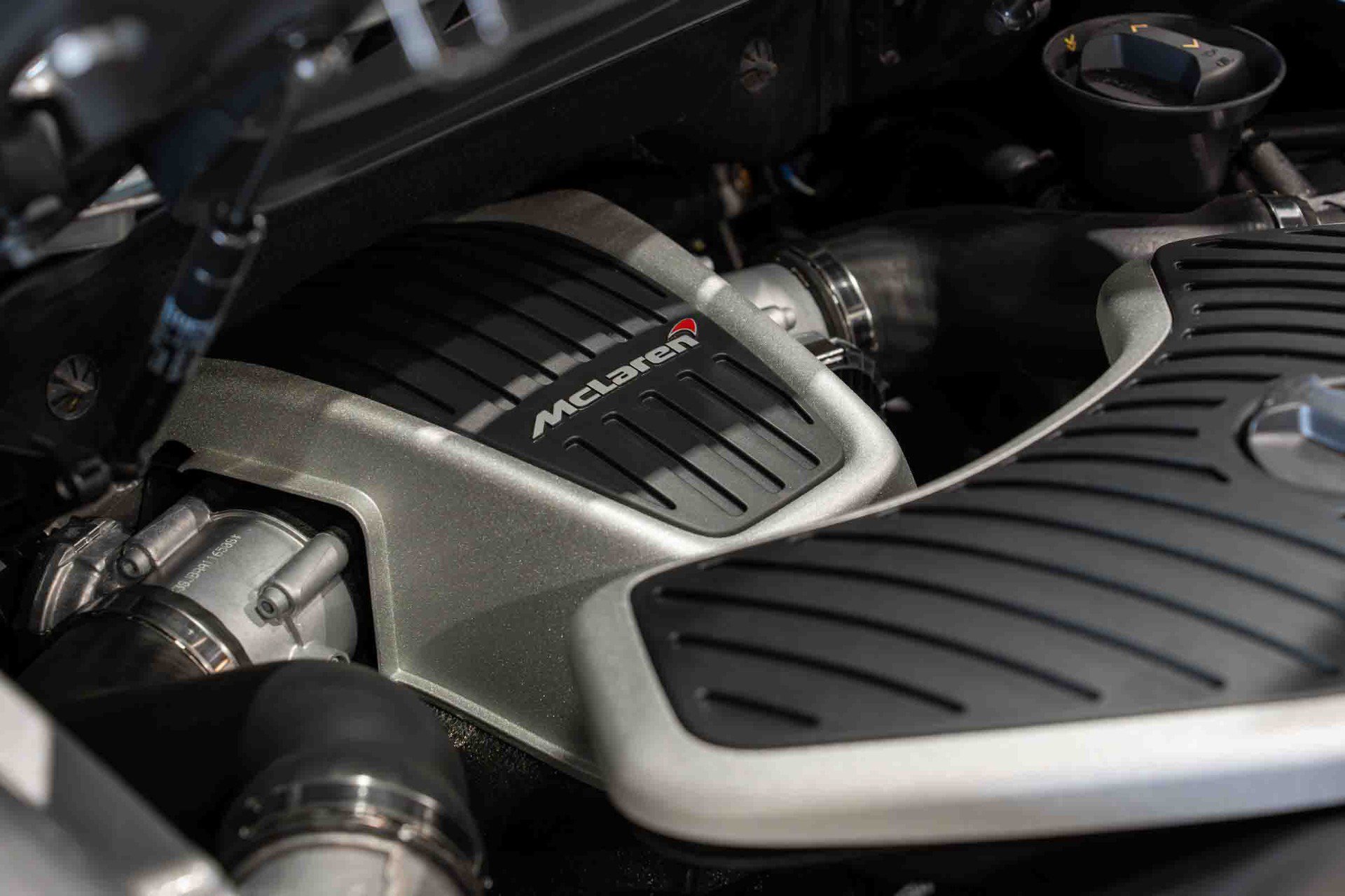 Used 2016 McLaren 650S Spider RWD image 37