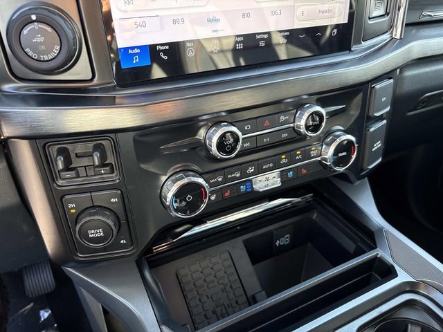 New 2026 Ford F250 Lariat w/ Black Appearance Package image 30