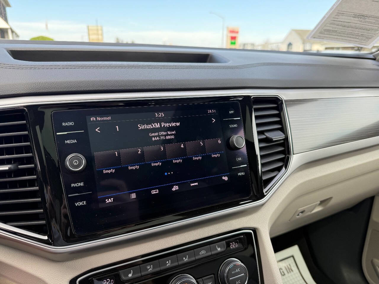 Used 2018 Volkswagen Atlas SEL image 17