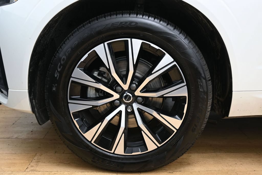 Used 2024 Volvo XC60 B5 Core w/ Protection Package Premier AWD/4WD image 35