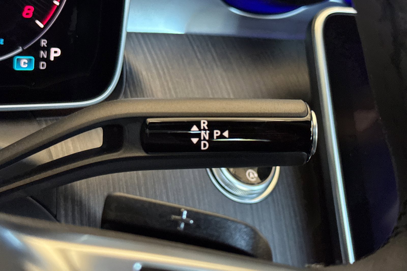 New 2025 Mercedes-Benz C 300 4MATIC Sedan image 25