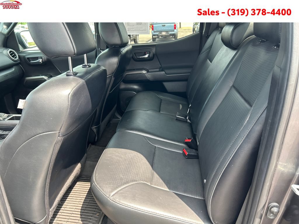 Certified 2022 Toyota Tacoma TRD Sport w/ TRD Premium Sport Package AWD/4WD image 25