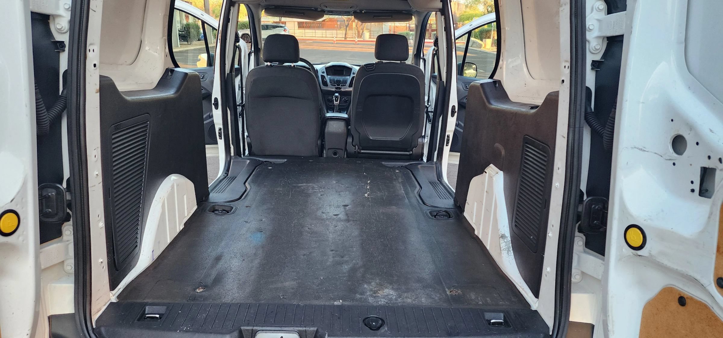 Used 2015 Ford Transit Connect XLT FWD image 17