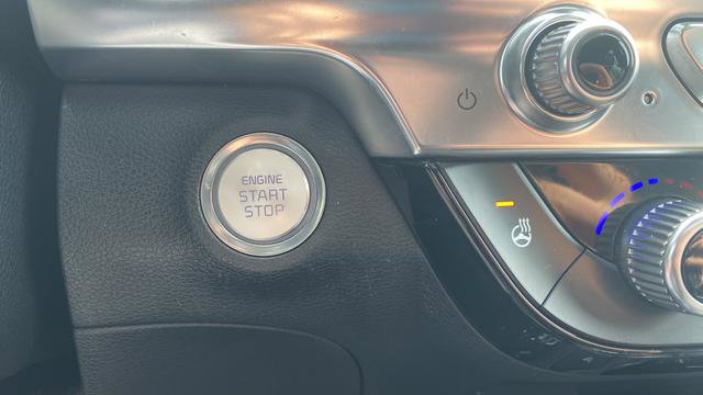 Used 2022 Kia Telluride EX w/ EX Premium Package AWD/4WD image 23