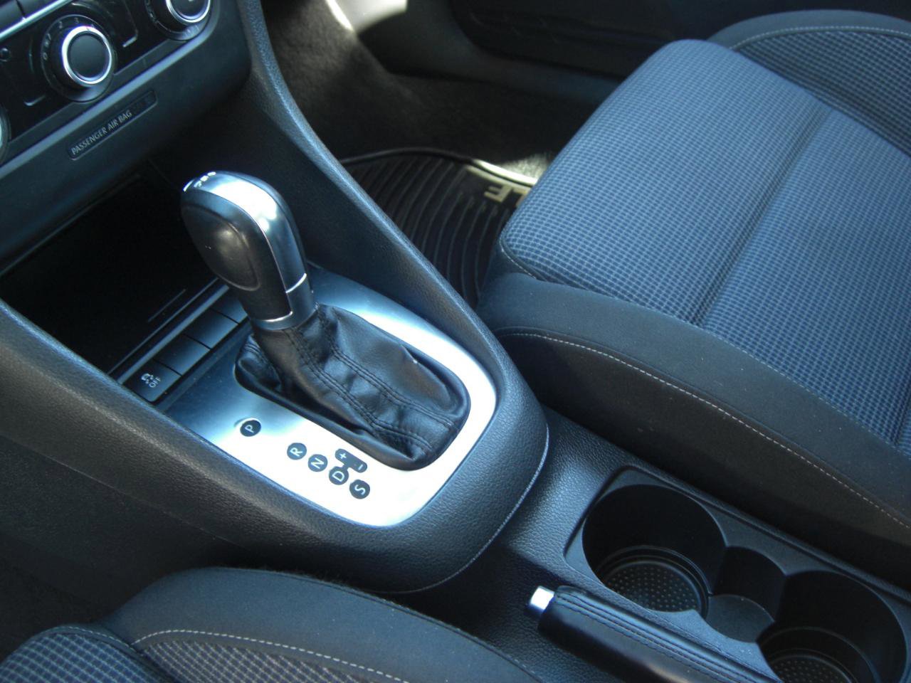 Used 2012 Volkswagen Golf TDI FWD image 7