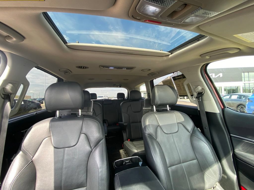 Used 2023 Kia Telluride EX w/ EX Captain's Chair Package FWD image 28