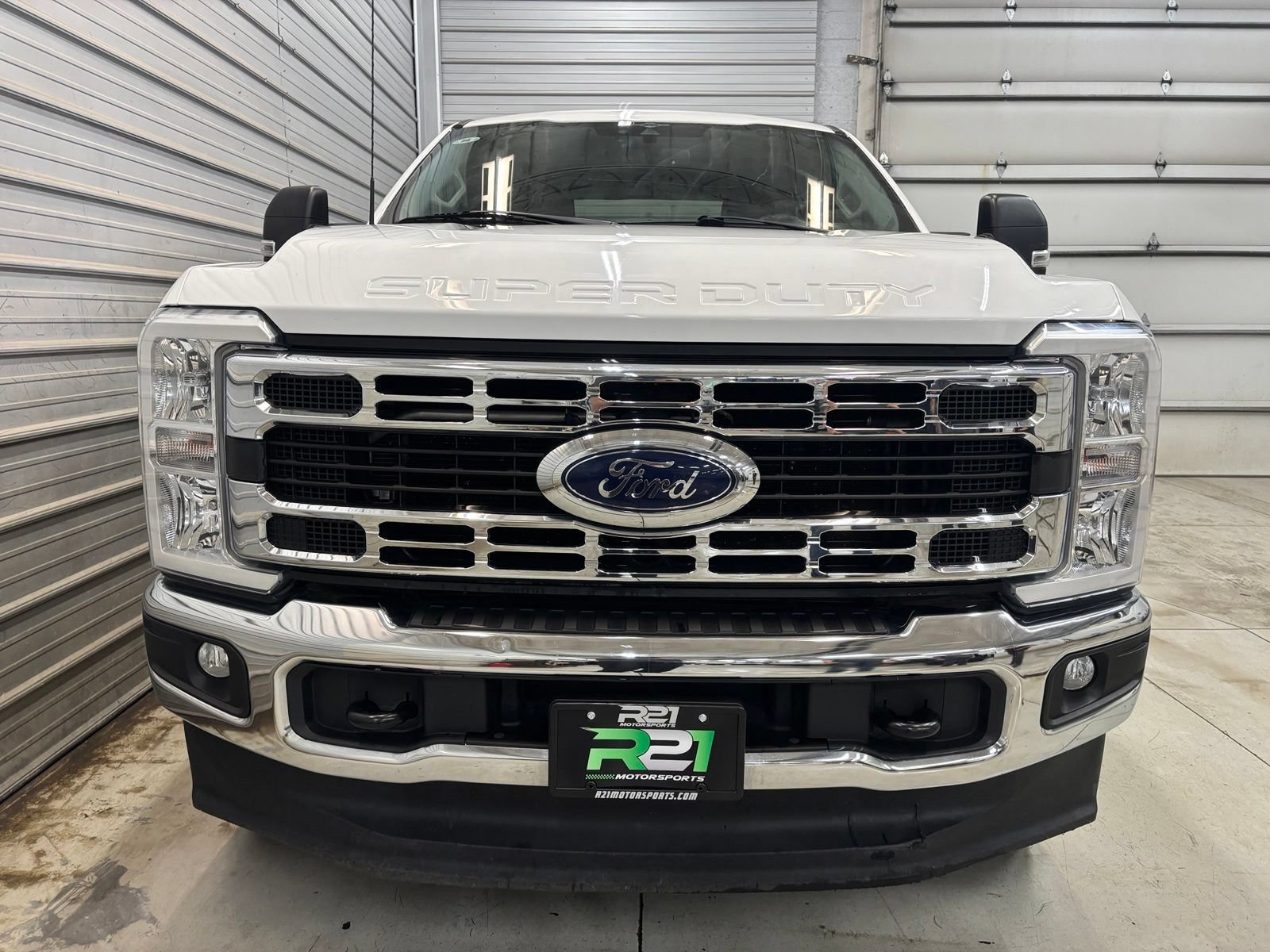 Used 2023 Ford F250 XLT w/ FX4 Off-Road Package AWD/4WD image 2