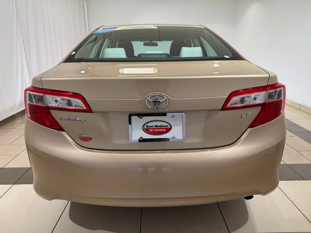 Used 2012 Toyota Camry LE image 4