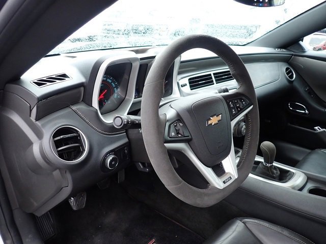 Used 2015 Chevrolet Camaro SS w/ SS Performance Package image 14