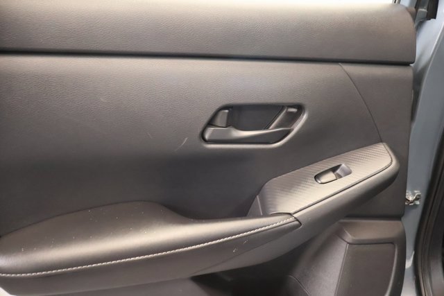 Used 2024 Nissan Sentra SV FWD image 30