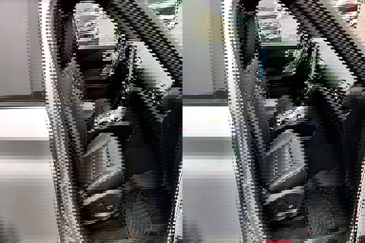 Used 2022 Ford Explorer ST w/ Equipment Group 401A image 7