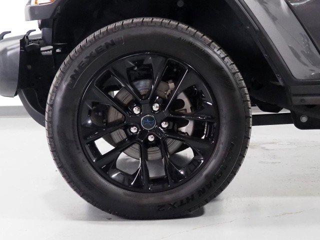 Used 2025 Jeep Wrangler 4xe Sahara w/ Safety Group AWD/4WD image 46