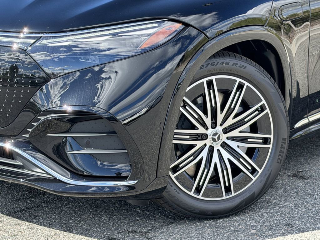 New 2026 Mercedes-Benz EQS 400 4MATIC SUV image 4