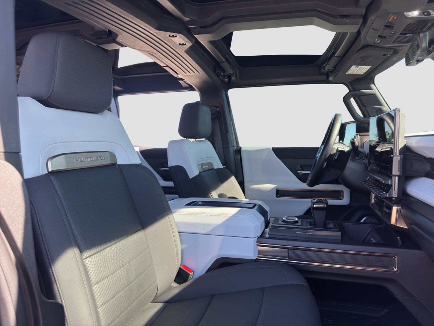 Used 2024 GMC Hummer EV 3X w/ Extreme Off-Road Package AWD/4WD image 17
