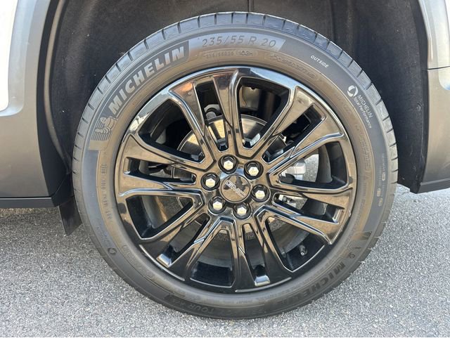 Certified 2023 GMC Acadia SLE w/ Elevation Edition FWD image 15