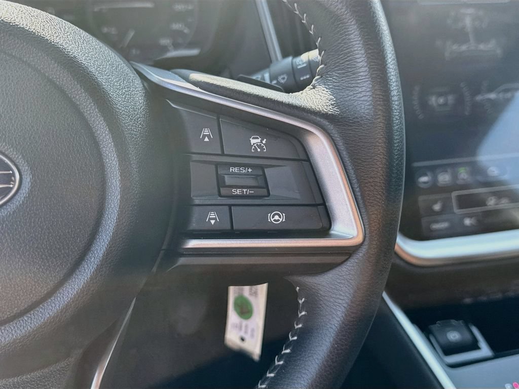 Certified 2025 Subaru Outback Premium AWD/4WD image 9