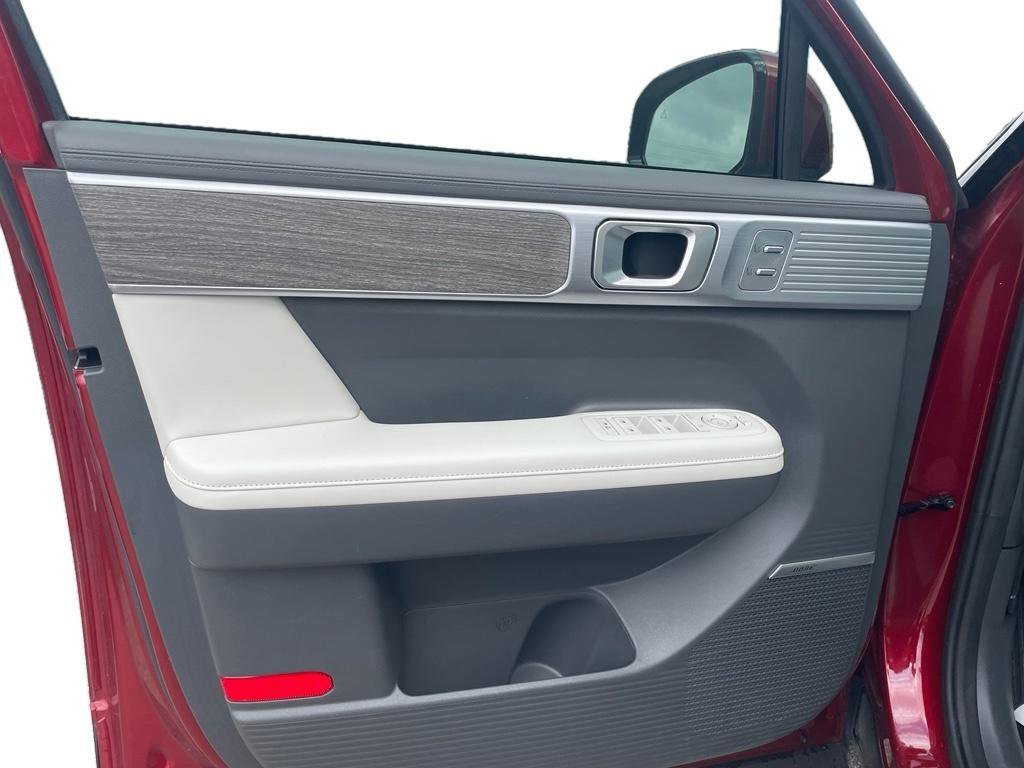 Used 2024 Hyundai Santa Fe Calligraphy image 7