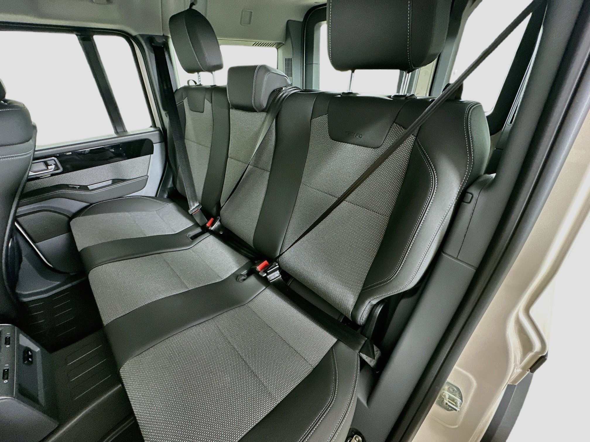 New 2026 INEOS Grenadier Station Wagon AWD/4WD image 37