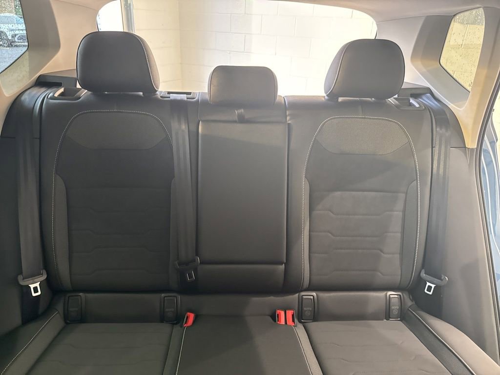 New 2025 Volkswagen Taos SE image 15