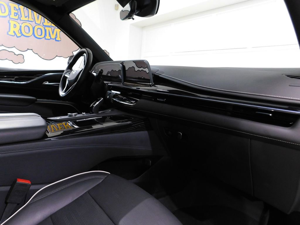 Used 2024 Cadillac Escalade ESV Sport w/ LPO, ONYX Package image 95