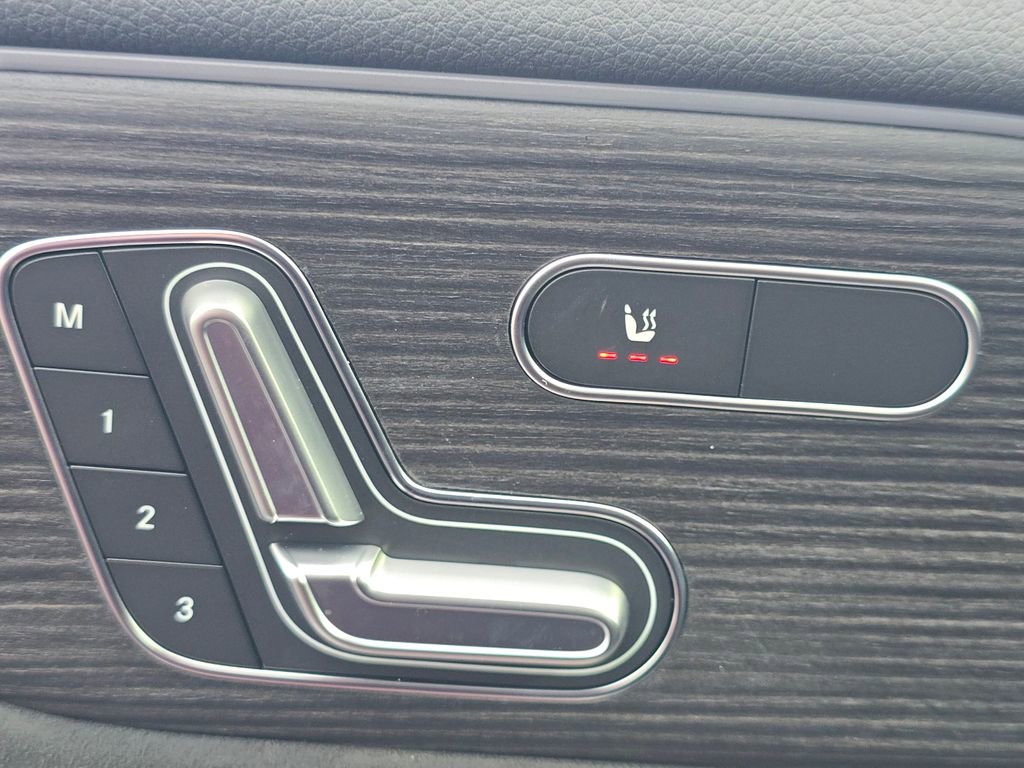 Used 2026 Mercedes-Benz GLA 250 4MATIC image 6