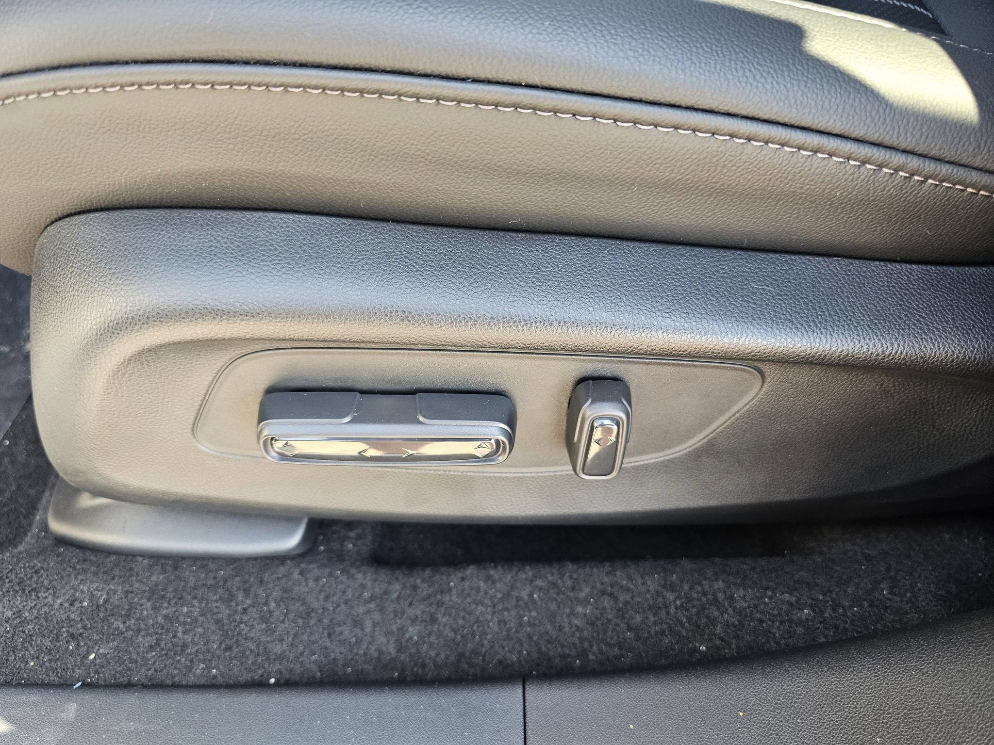 Used 2026 Honda HR-V EX-L image 18