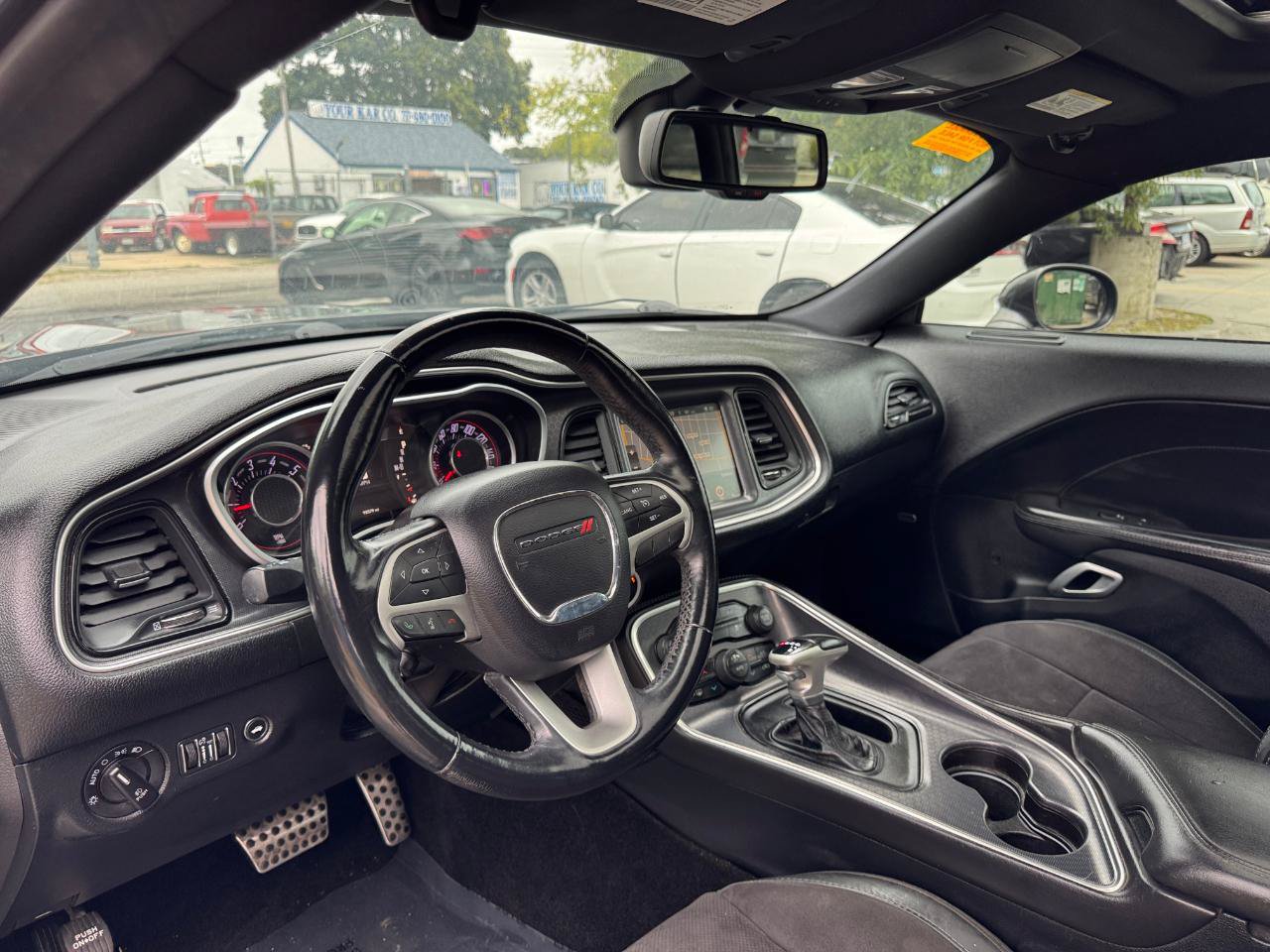 Used 2015 Dodge Challenger R/T Plus RWD image 10