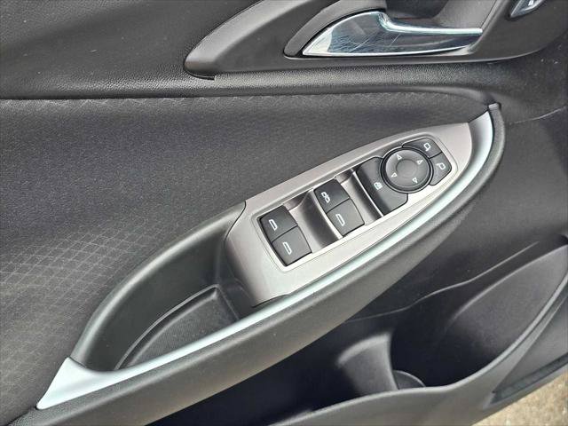 Used 2024 Chevrolet Malibu LT FWD image 22
