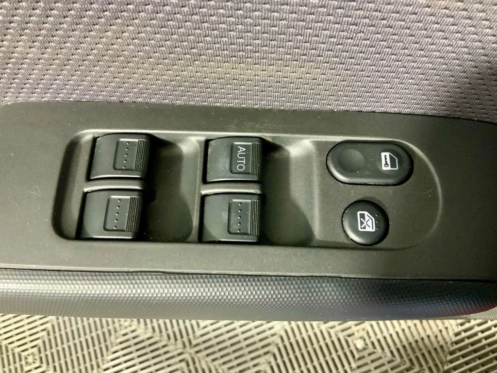 Used 2007 Honda Fit Sport image 17