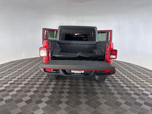 Used 2020 Jeep Gladiator Overland w/ Cold Weather Group image 17