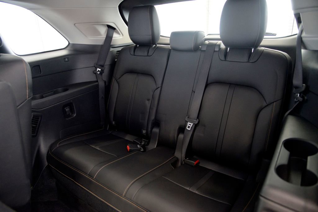 Certified 2024 MAZDA CX-90 Plug-In Hybrid w/ Premium Pkg image 29