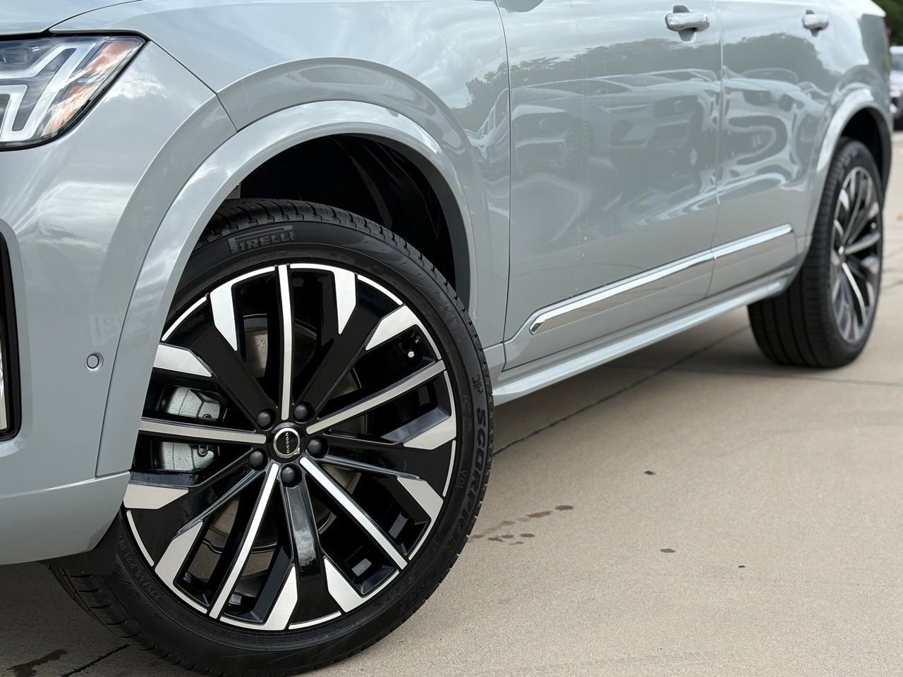 New 2026 Volvo XC90 B6 Ultra w/ Protection Package AWD/4WD image 6