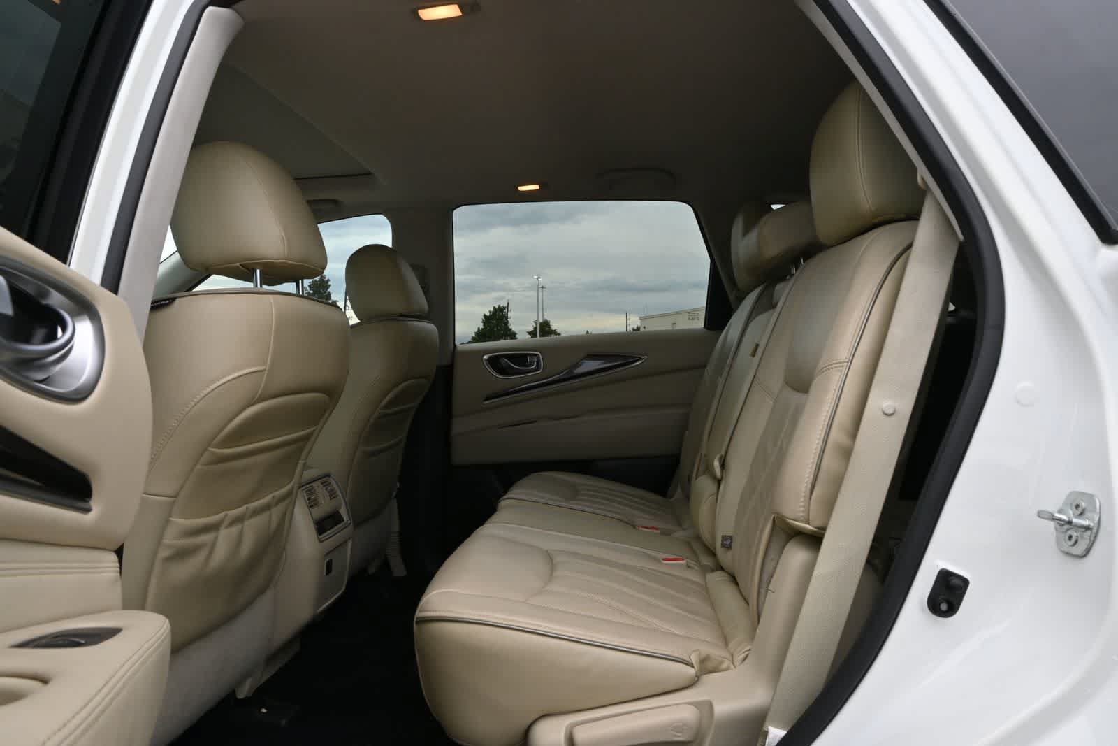 Used 2017 INFINITI QX60 FWD w/ Premium Plus Package image 19