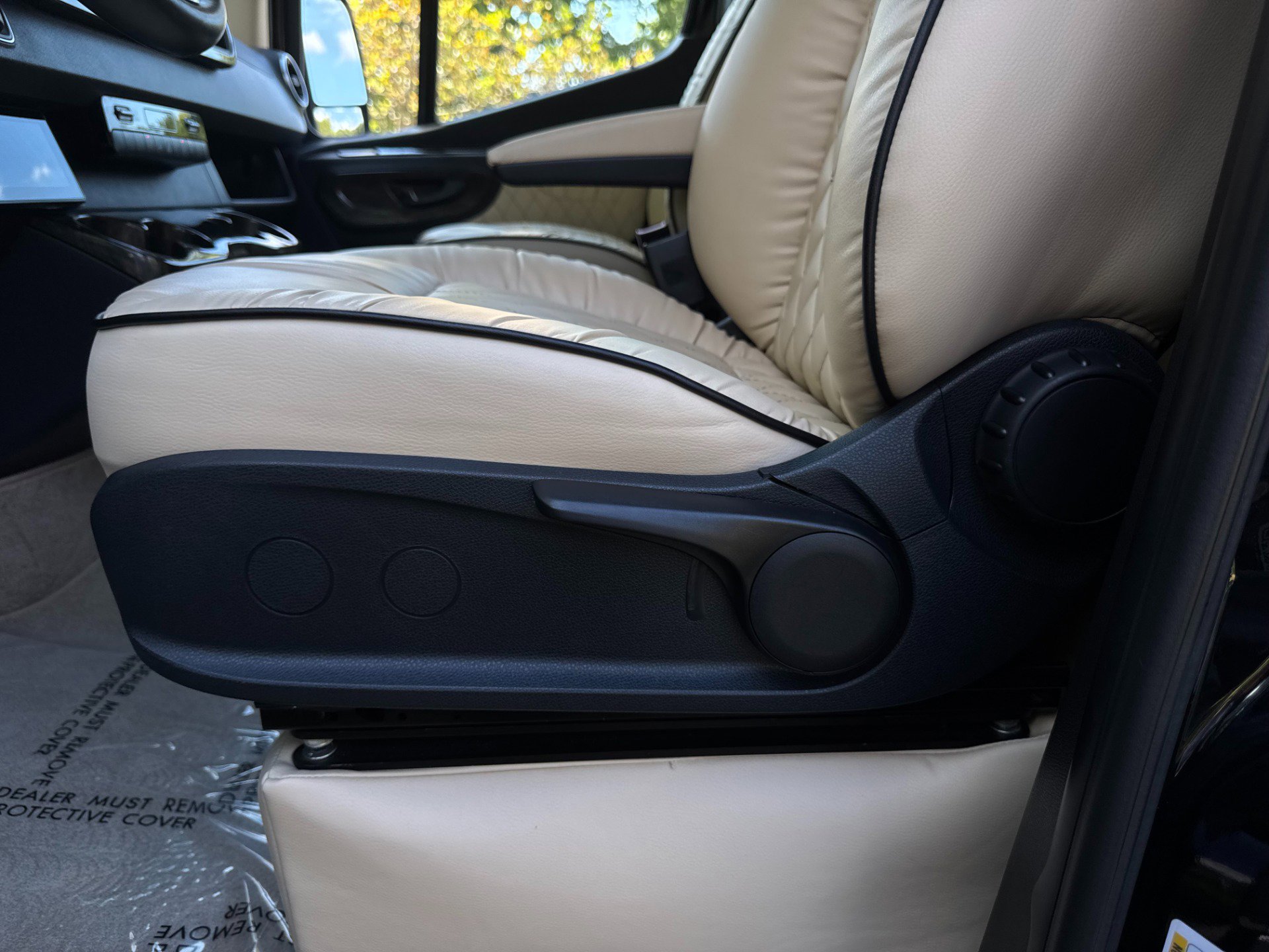 Used 2019 Mercedes-Benz Sprinter 170 image 16