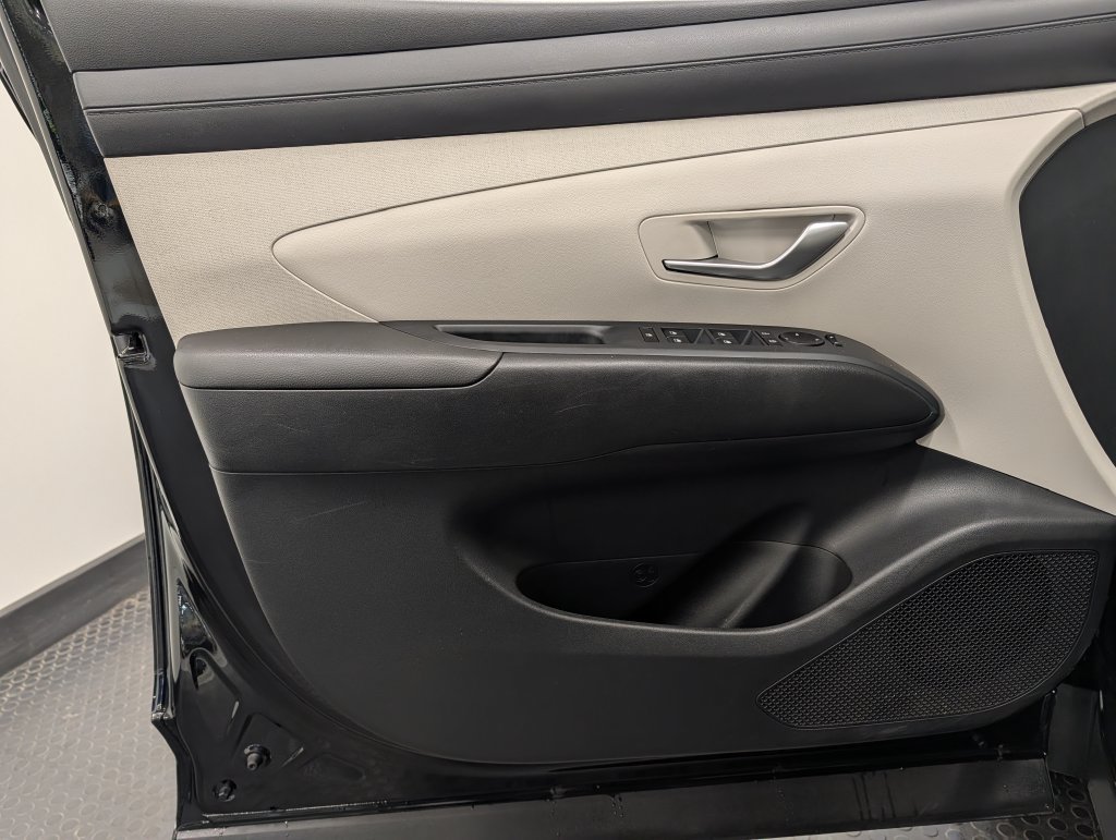 Certified 2025 Hyundai Tucson SEL AWD/4WD image 8