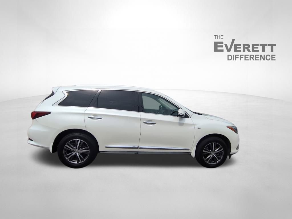 Used 2017 INFINITI QX60 AWD w/ Premium Plus Package image 3