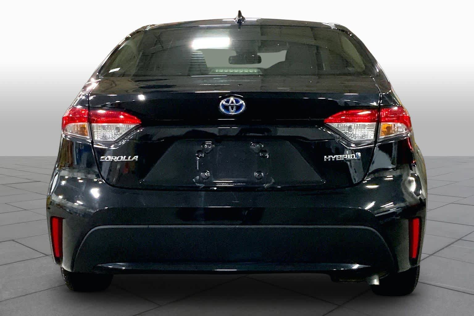Used 2020 Toyota Corolla LE FWD image 5