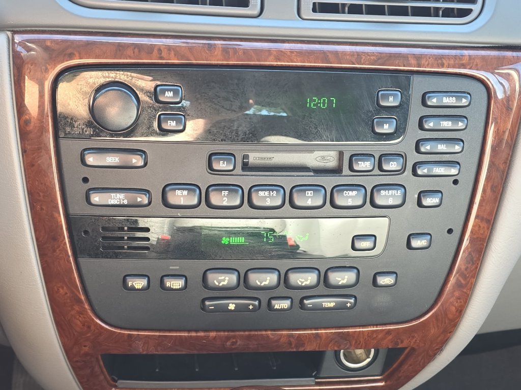 Used 2005 Mercury Sable LS FWD image 23