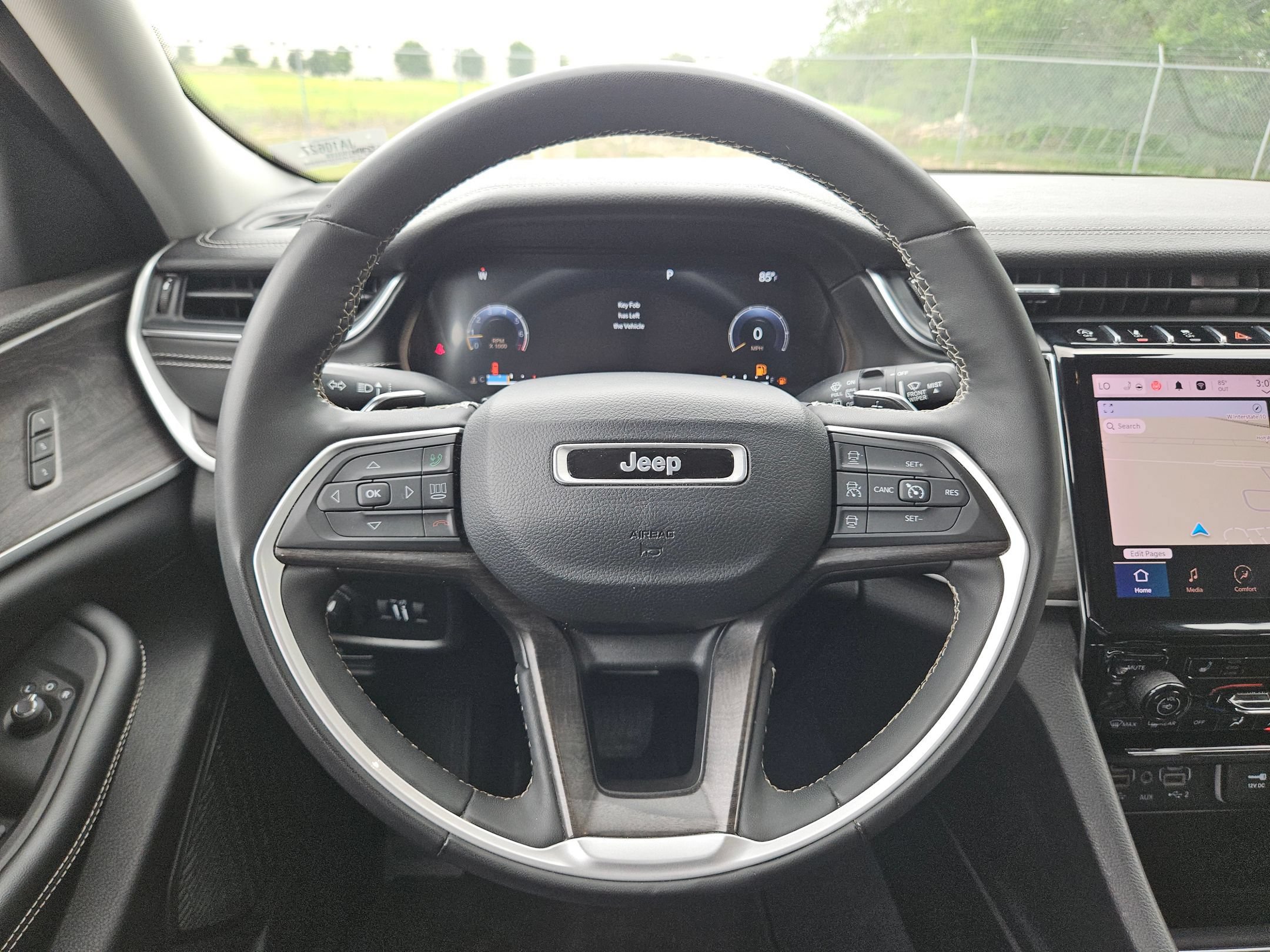 Used 2023 Jeep Grand Cherokee Limited RWD image 20