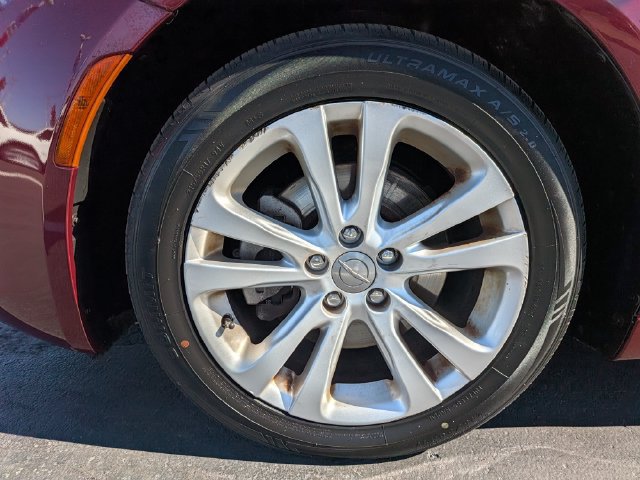 Used 2015 Chrysler 200 Limited FWD image 26