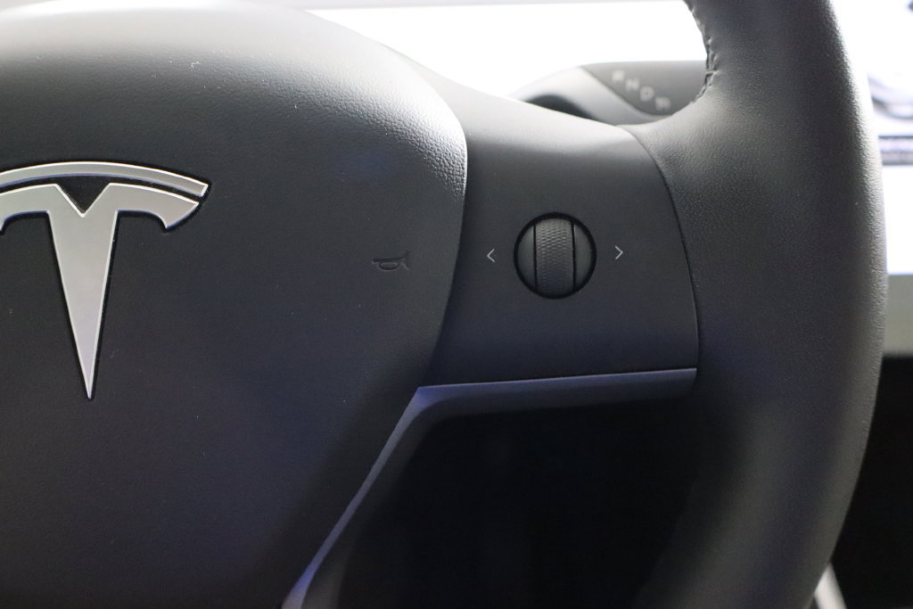 Used 2020 Tesla Model Y Long Range AWD/4WD image 10