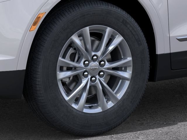 New 2026 Cadillac XT5 Luxury w/ LPO, Floor Liner Package AWD/4WD image 9